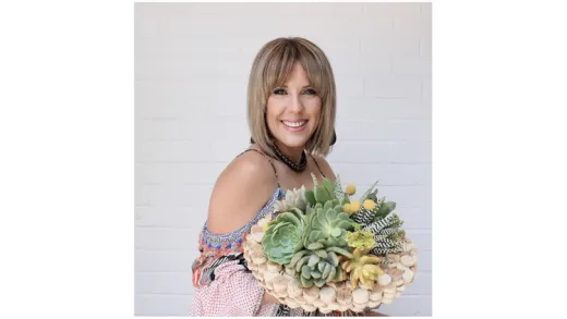 Creative Fundamentals of Floristry: Contemporary Bouquet #1