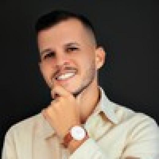 Profile photo of Teacher Lenon