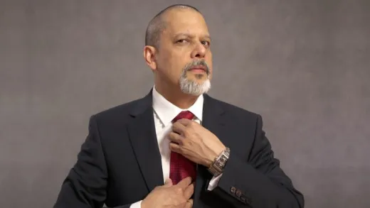 Master The Art of Body Language & Boost Your Confidence!