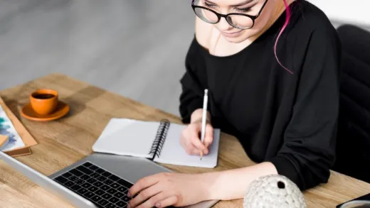 Writing Your Life Story.  Turning Memories Into Memoir