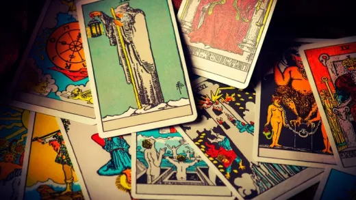 Become a Professional Tarot Reader from Scratch