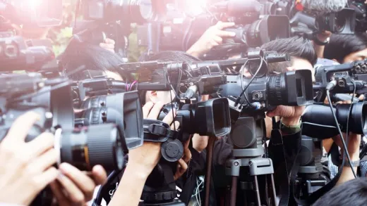 Startup PR:How To Build Lasting Relationships w/ Journalists