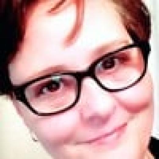 Profile photo of Esther Roche - Polo