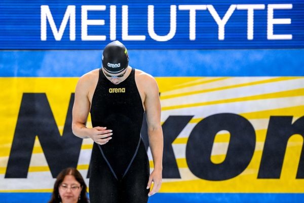 Startuoja svarbiausios Lietuvos plaukimo varžybos, tarp dalyvių – ir R.Meilutytė