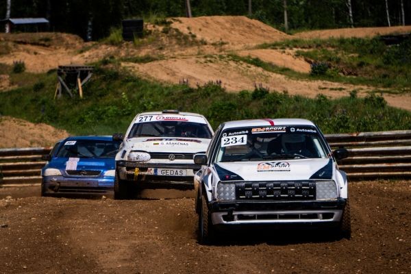 Lietuvos automobilių kroso čempionatas pradėtas rekordu