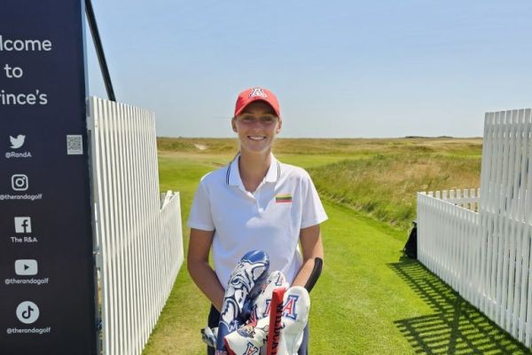 Legendinėse moterų golfo varžybose Didžiojoje Britanijoje – solidus Gilės Bitės Starkutės pasirodymas