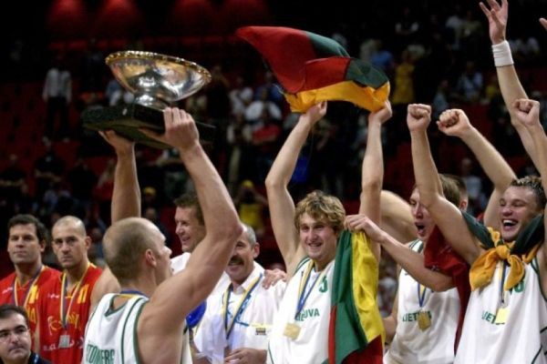 Atgimsta 2003 m. Europos čempionato pergalė: Lietuvos krepšinio šventė Vilniuje