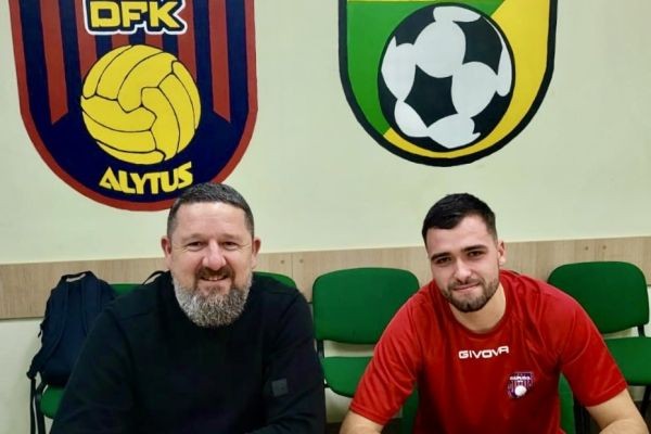 „Dainava" į savo gretas priėmė futbolininką Igną Kružiką