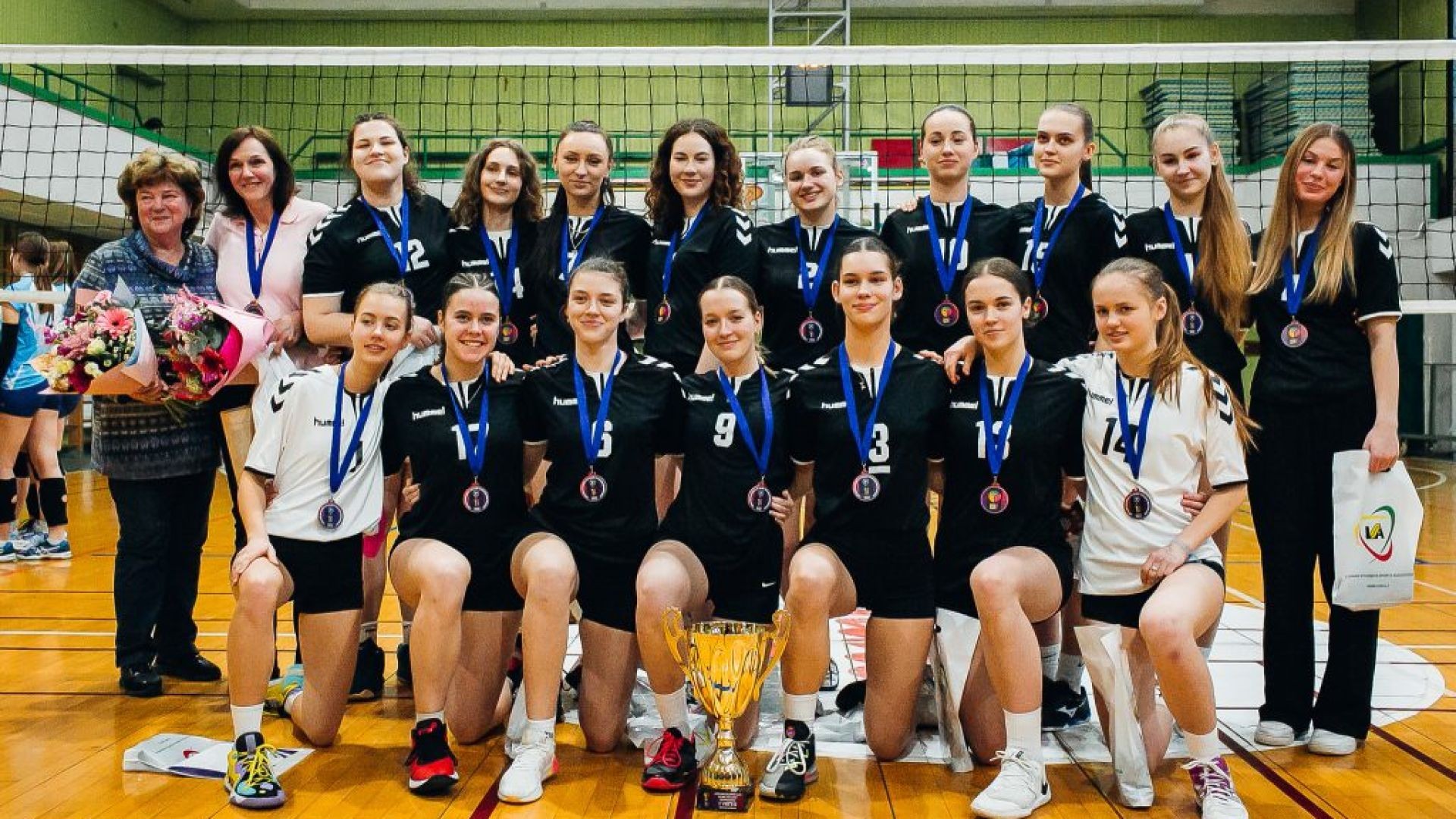 U13 mergaičių tinklinio  čempionato PUSFINALIAI